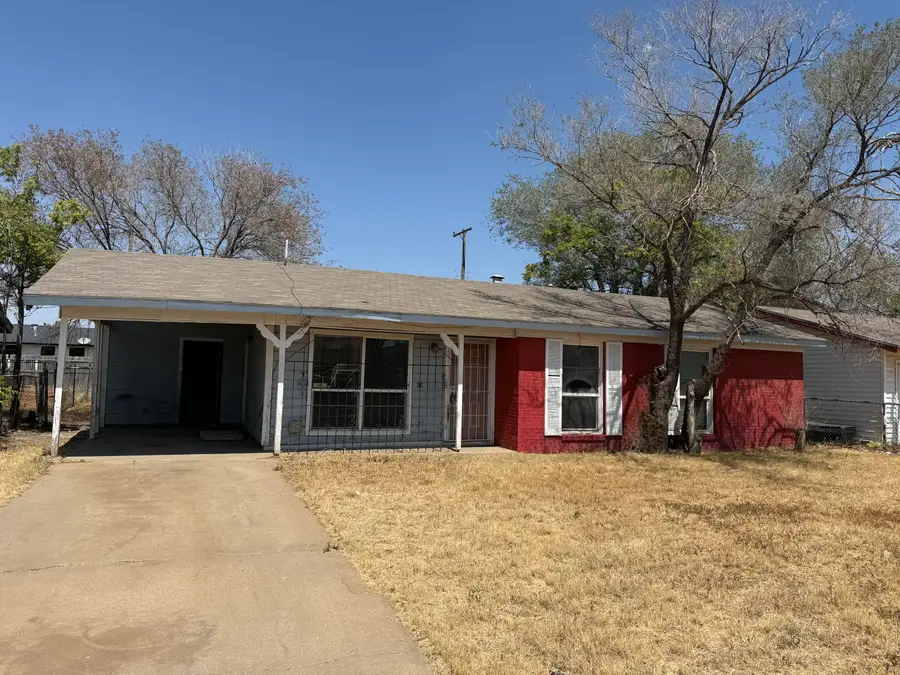 1821 E 1st Place, Lubbock, TX 79403 - #2