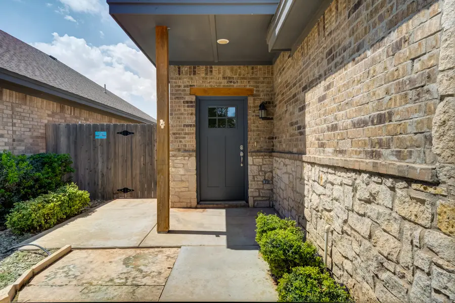 58 Amesbury Court, Lubbock, TX 79416 - #2