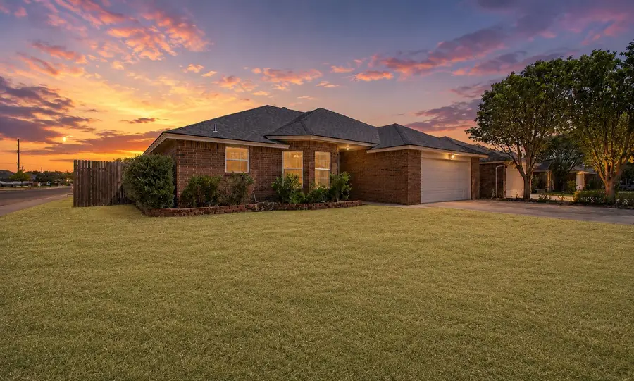 6728 6th Street, Lubbock, TX 79416 - #2