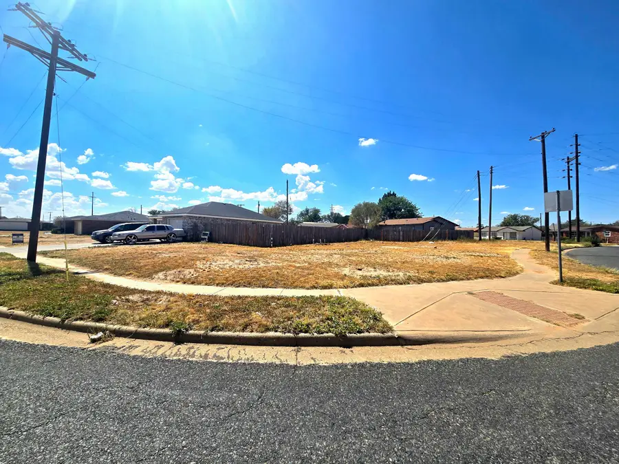 2002 Southeast Drive, Lubbock, TX 79404 - #2