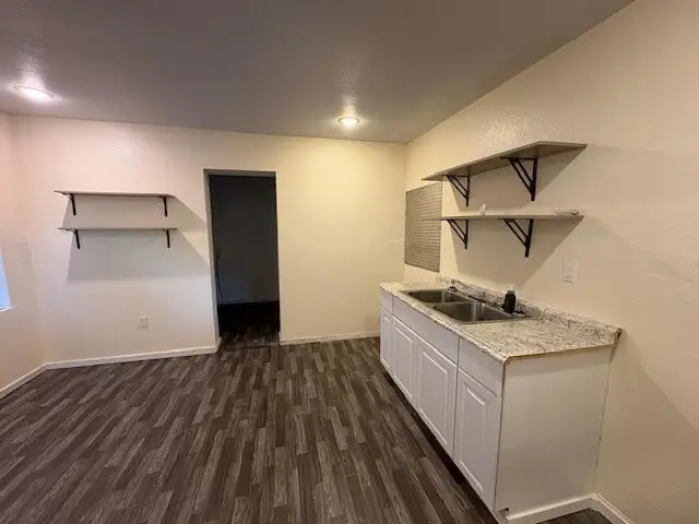 1429 Avenue L, Tahoka, TX 79373 - #3