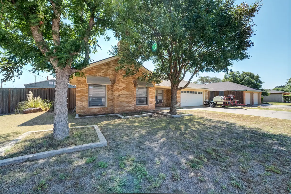 516 N Gardner Avenue, Lubbock, TX 79416 - #1