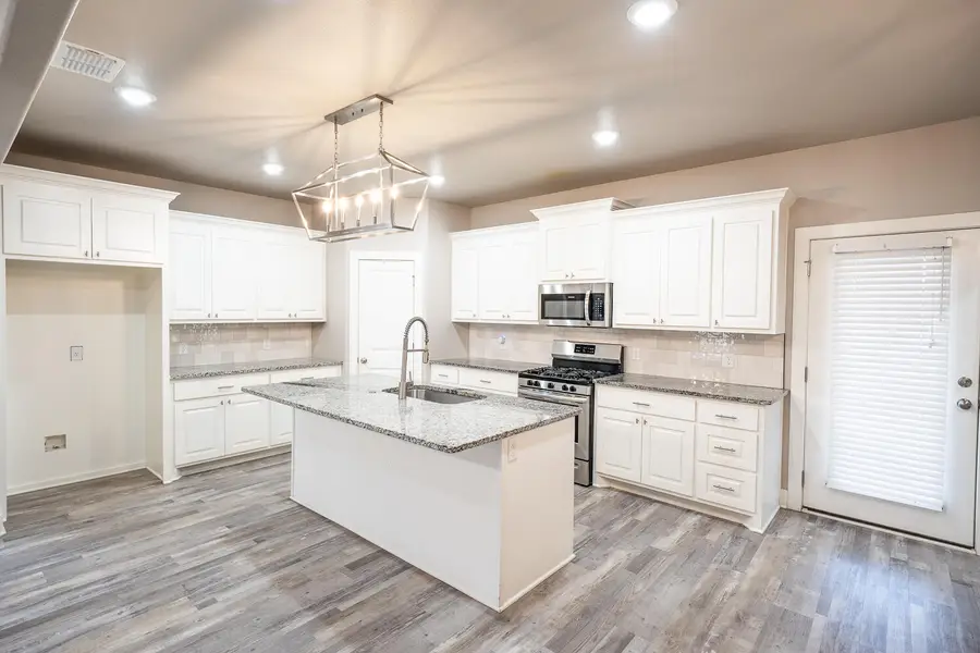 402 Cowboy Lane, Wolfforth, TX 79382 - #3