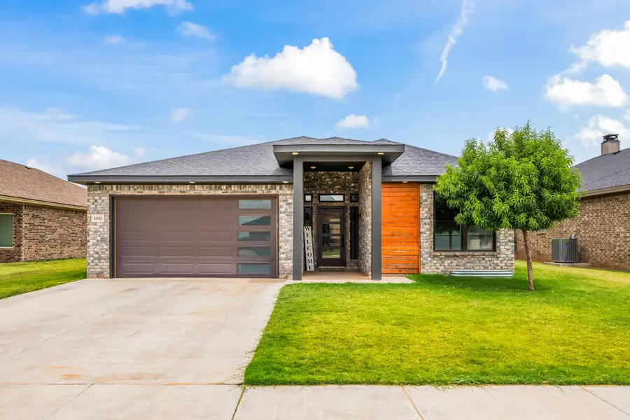 1012 N Grover Avenue, Lubbock, TX 79416 - #2
