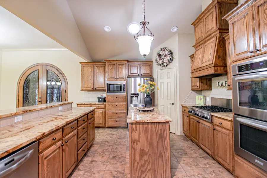 6001 88th Street, Lubbock, TX 79424 - #2