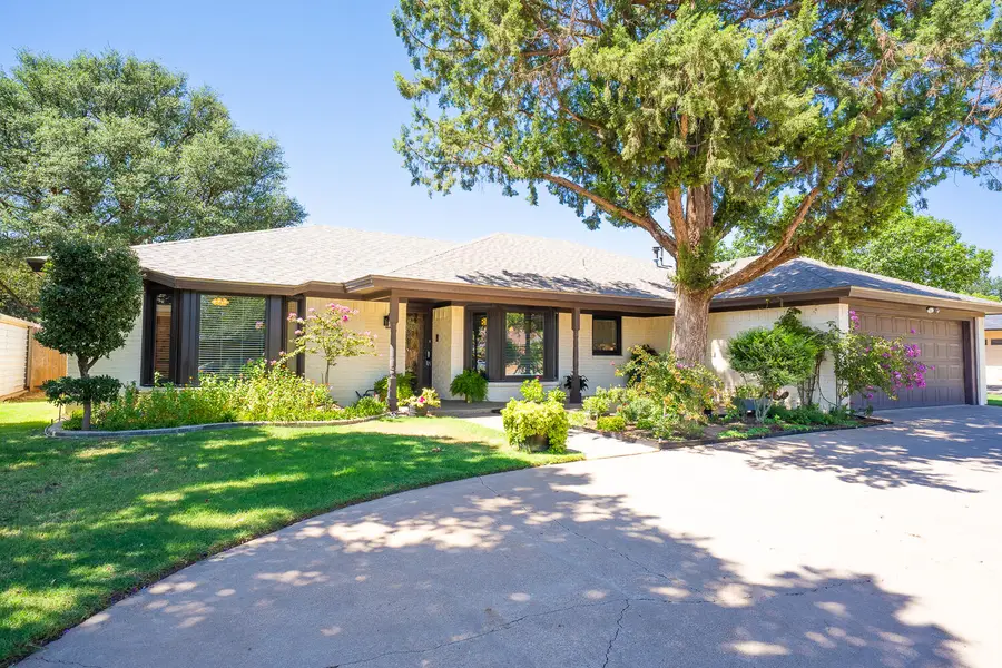 8006 Utica Avenue, Lubbock, TX 79424 - #2