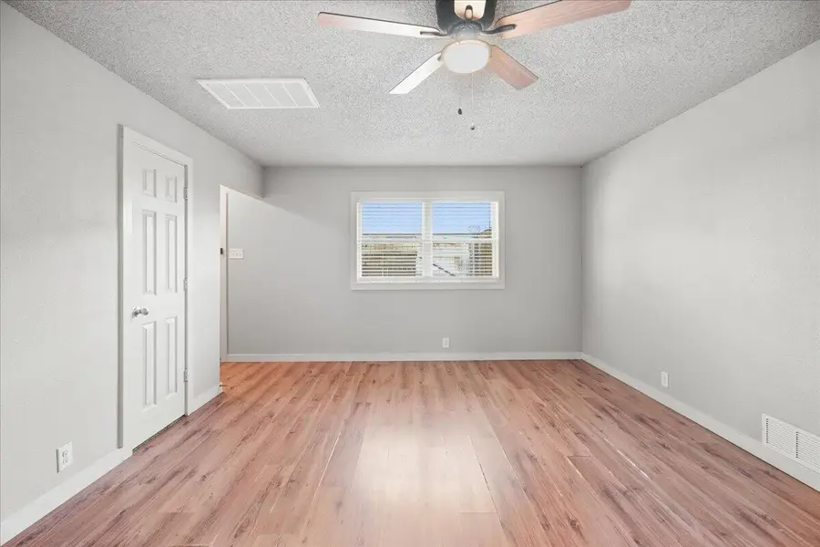 6915 Gary Avenue, Lubbock, TX 79413 - #3