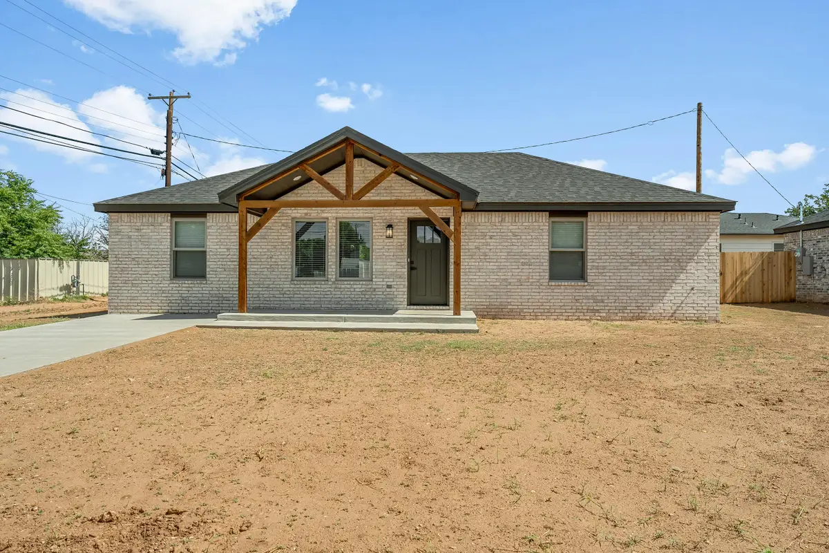 704 11th Street, Abernathy, TX 79311 - #1