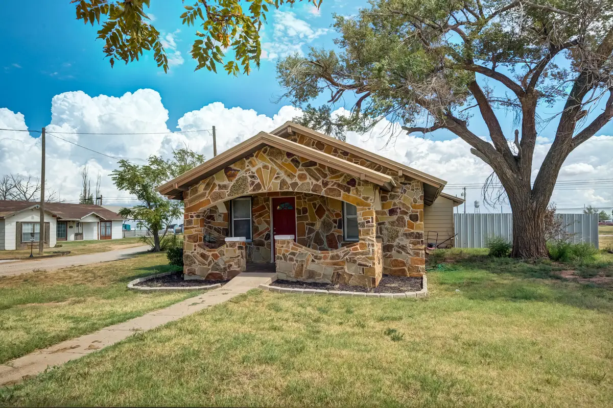 2222 N Main Street, Tahoka, TX 79373 - #1