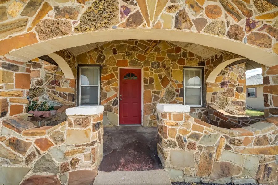 2222 N Main Street, Tahoka, TX 79373 - #3