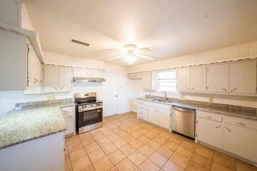 4414 28th Street, Lubbock, TX 79410 - #3