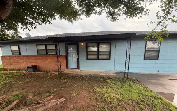 1407 W 25th Street, Plainview, TX 79072