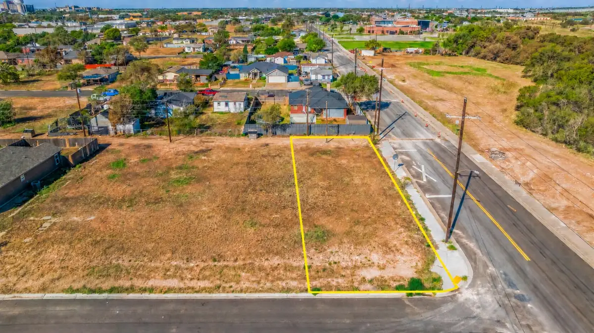 329 N Avenue Q, Lubbock, TX 79415 - #1