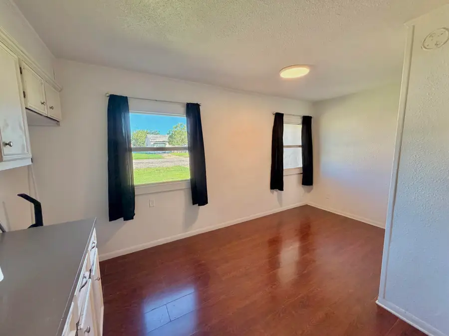 212 E Buckley Street, Brownfield, TX 79316 - #3