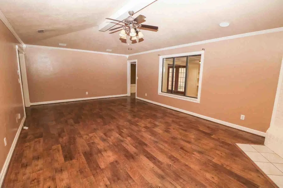 235 E 27th Street, Littlefield, TX 79339 - #3