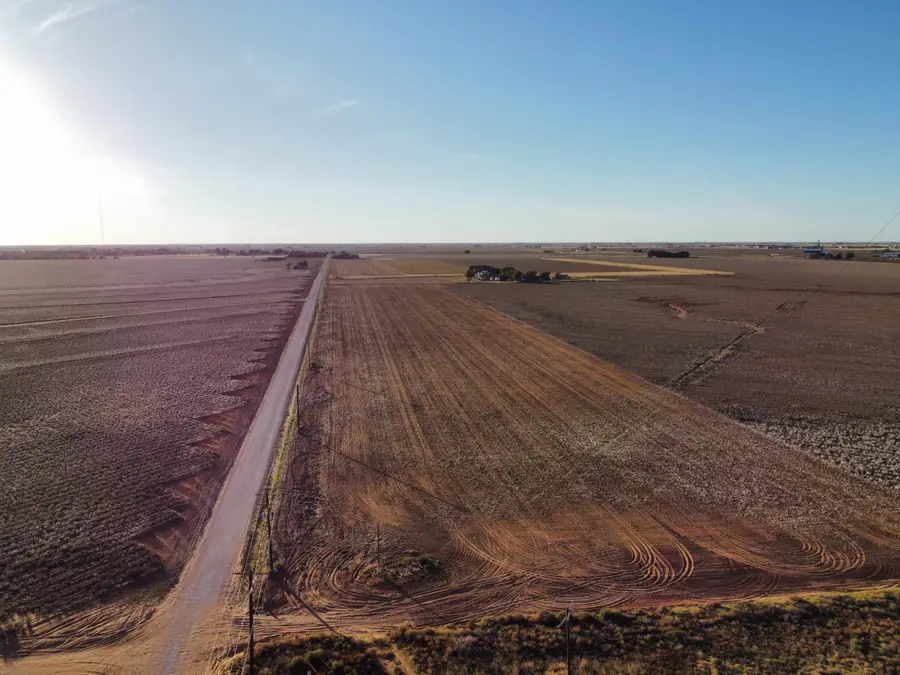 6699 Tiger Road, Ropesville, TX 79358 - #2