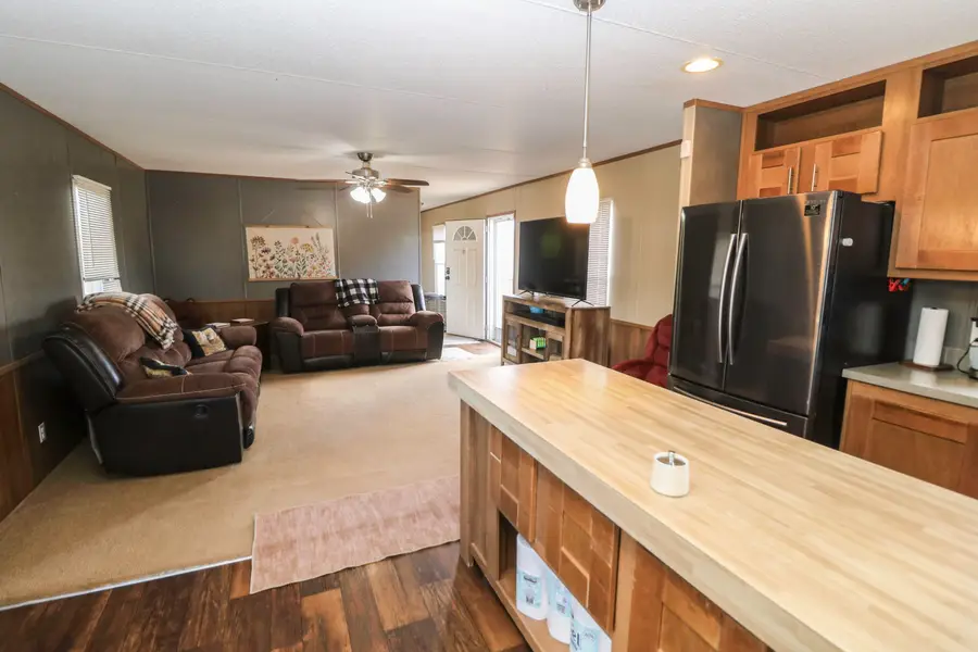 510 E 3rd Avenue, Sudan, TX 79371 - #2