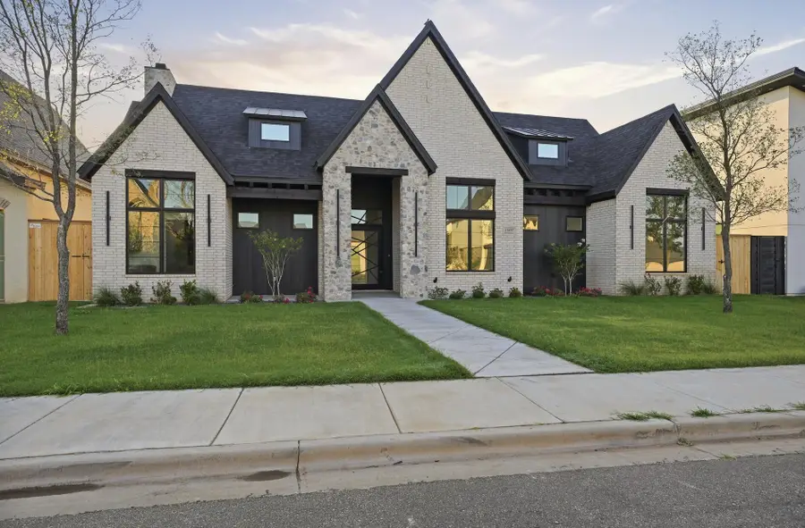 14807 Oxford Avenue, Lubbock, TX 79423 - #3