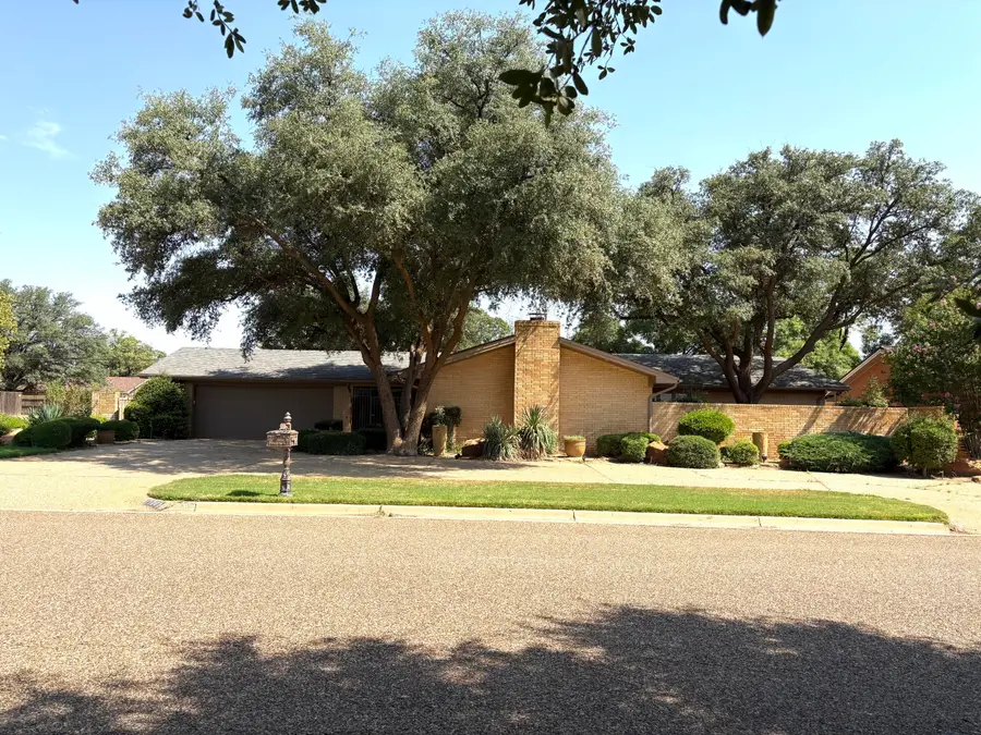1701 E Carter Drive, Brownfield, TX 79316 - #3