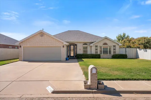 114 Indiana Avenue, Levelland, TX 79336