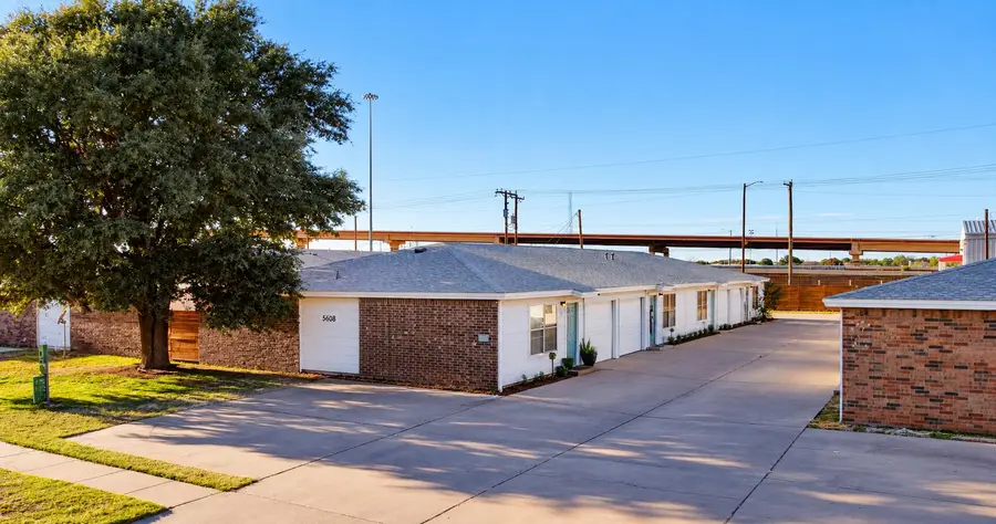 5602 Brownfield Drive, Lubbock, TX 79414 - #3