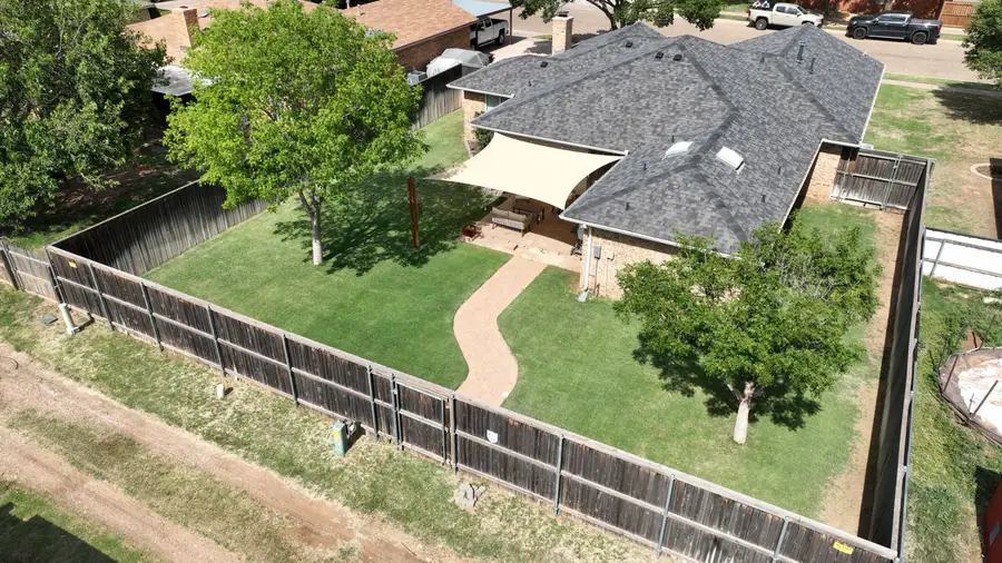 6918 Grover Avenue, Lubbock, TX 79424 - #3