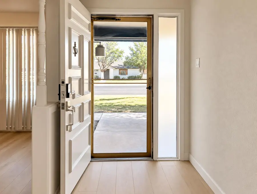 3827 52nd Street, Lubbock, TX 79413 - #2