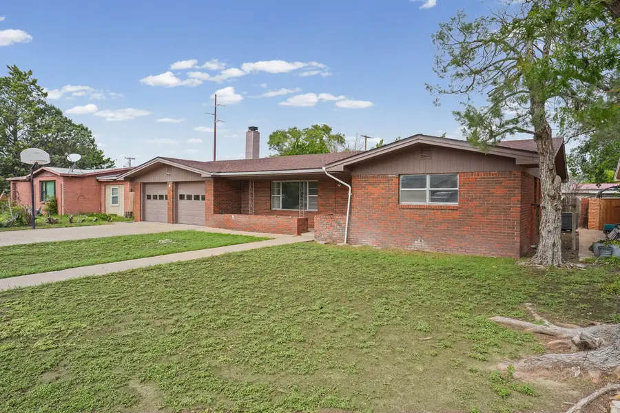 1532 W Avenue C, Muleshoe, TX 79347 - #2
