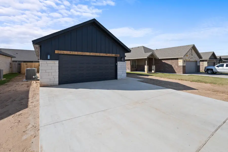 5902 Viola Avenue, Lubbock, TX 79407 - #3