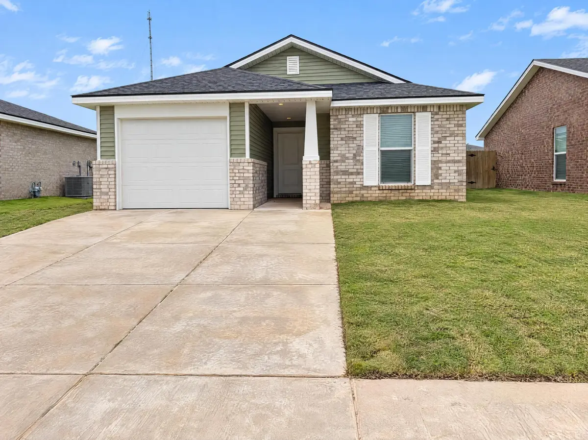 7534 33rd Place, Lubbock, TX 79407 - #1