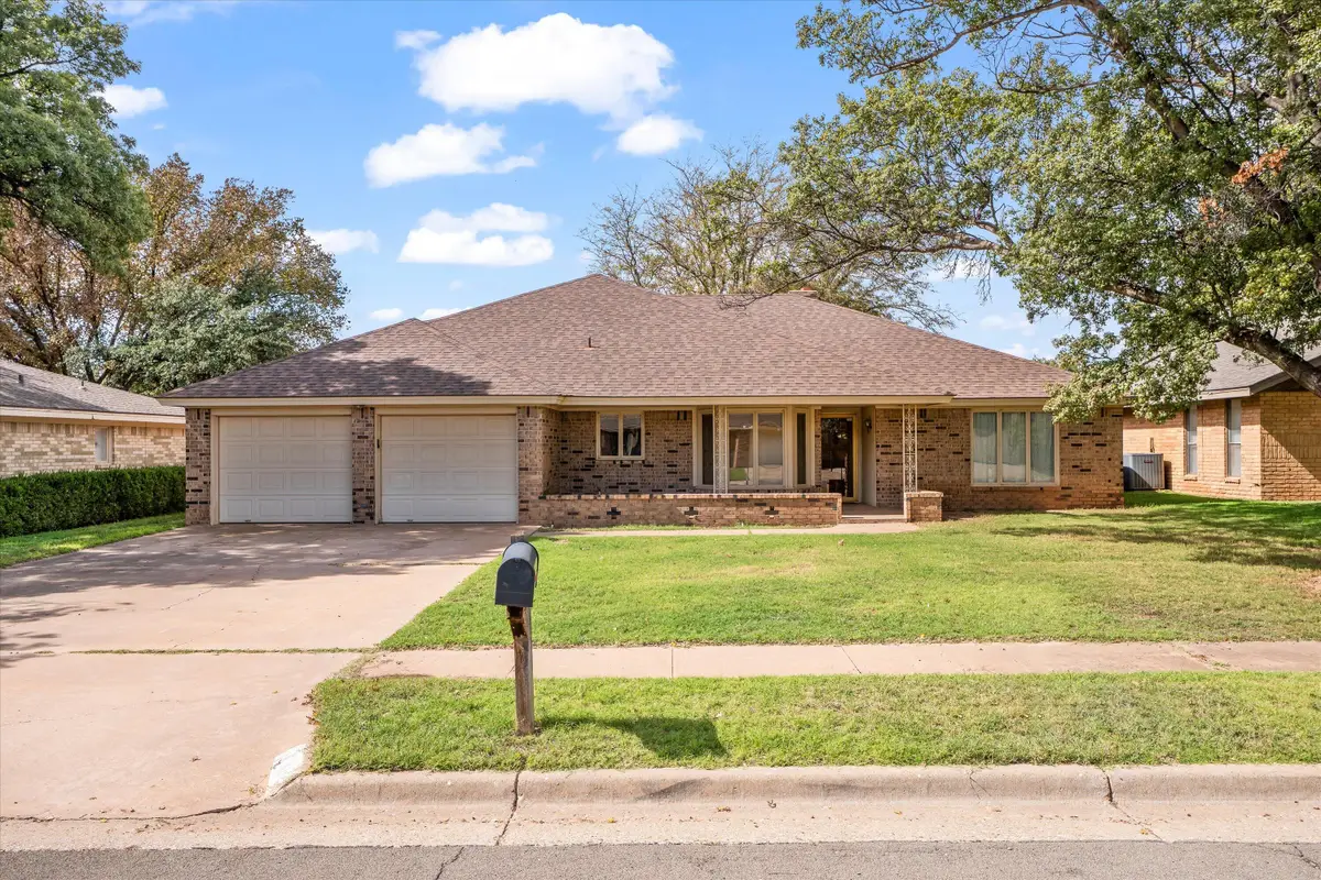 7910 Vicksburg Avenue, Lubbock, TX 79424 - #1