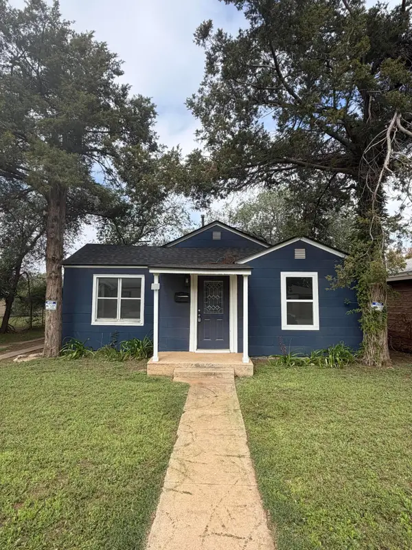 2004 31st Street, Lubbock, TX 79411