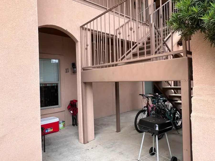 9809 Sterling Lp, Laredo, TX 78045 - Image #3