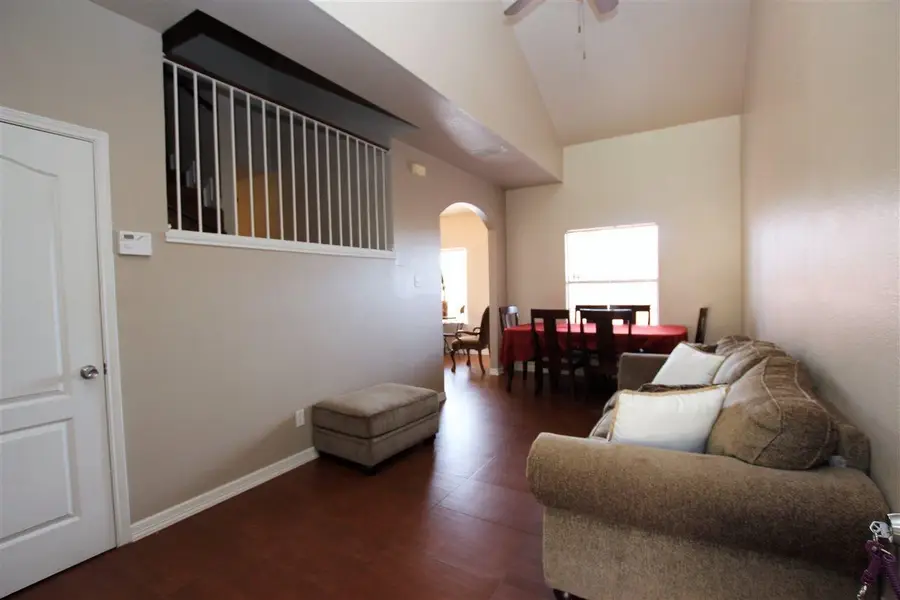 510 Shiloh Dr, Laredo, TX 78045-6703 - #3