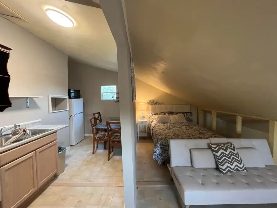 1410 Rosewood Dr, Laredo, TX 78041 - Image #3