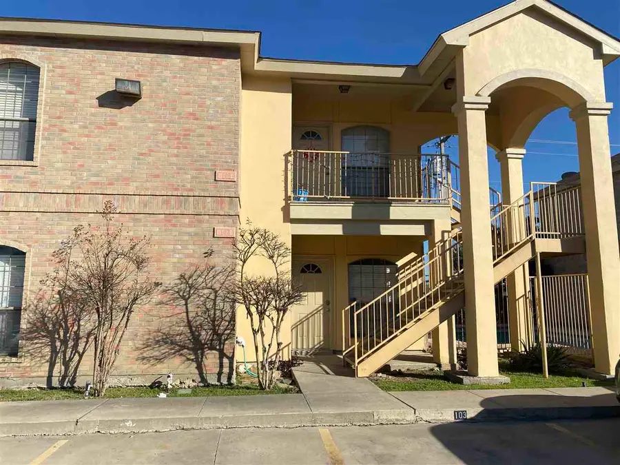 9903 Crystal Ct, Laredo, TX 78045 - Image #2