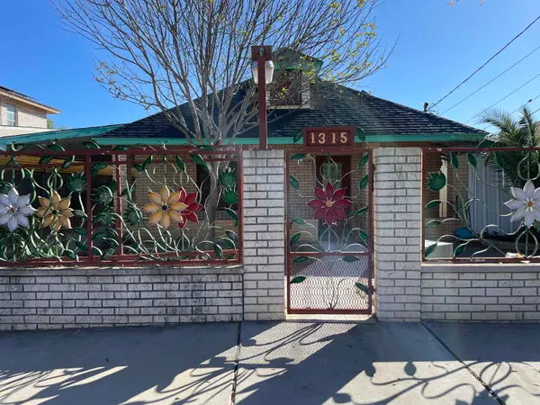 1315 E San Pedro St, Laredo, TX 78041