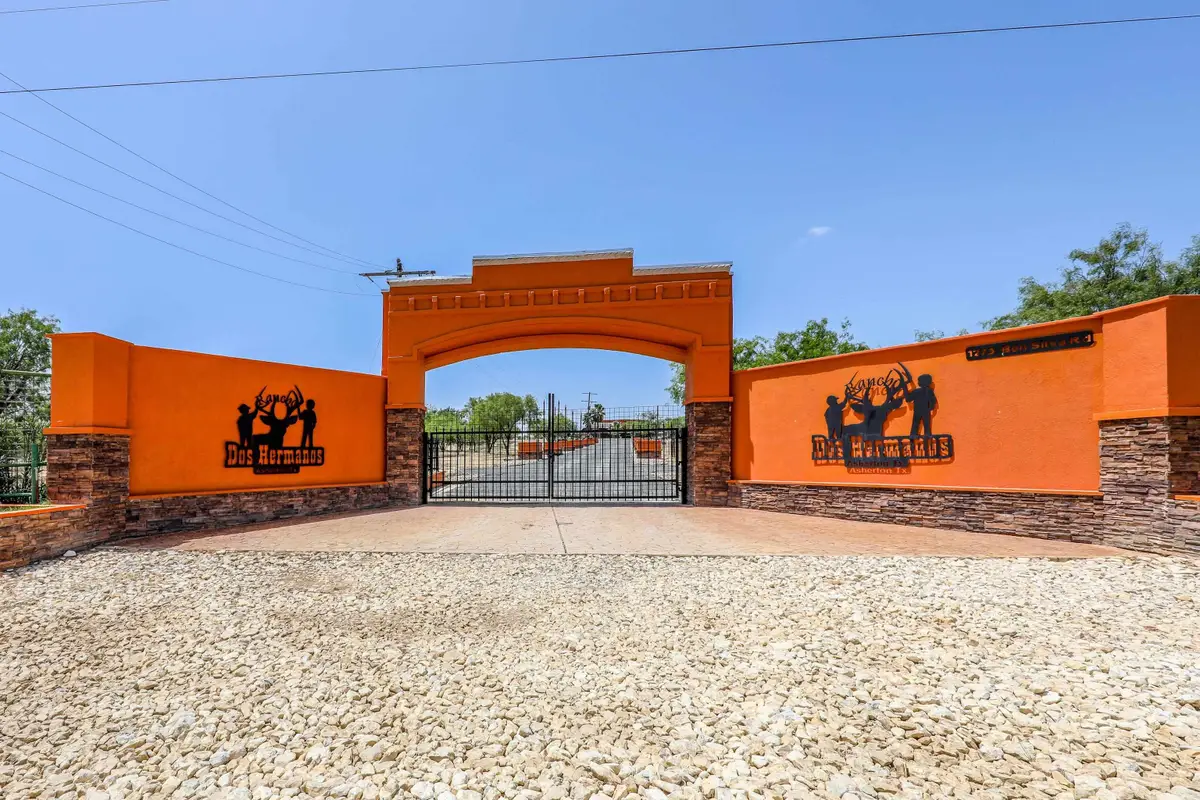 1273 Ben Silva Rd., Asherton, TX 78827 - #1