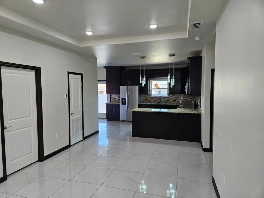 3901 Logan Ave, Laredo, TX 78041-5012 - #2