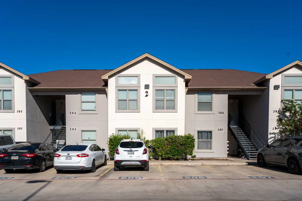 7607 King Arthurs Ct, Laredo, TX 78041 - #1