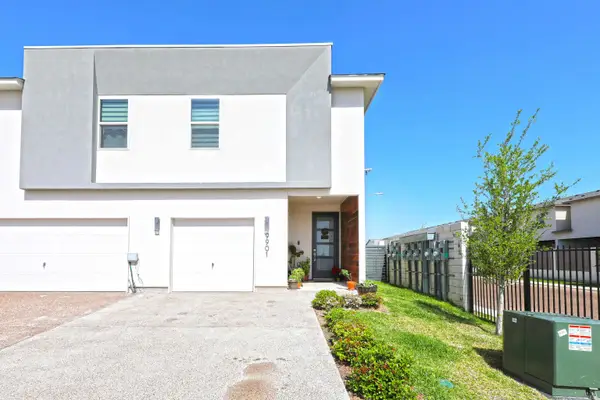 9901 Borna, LAREDO, TX 78045