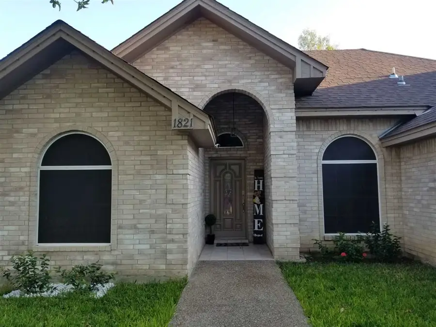 1821 Lemonwood Dr, Laredo, TX 78045 - Image #2