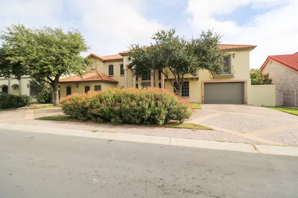 208 Crater Lake Dr, LAREDO, TX 78041