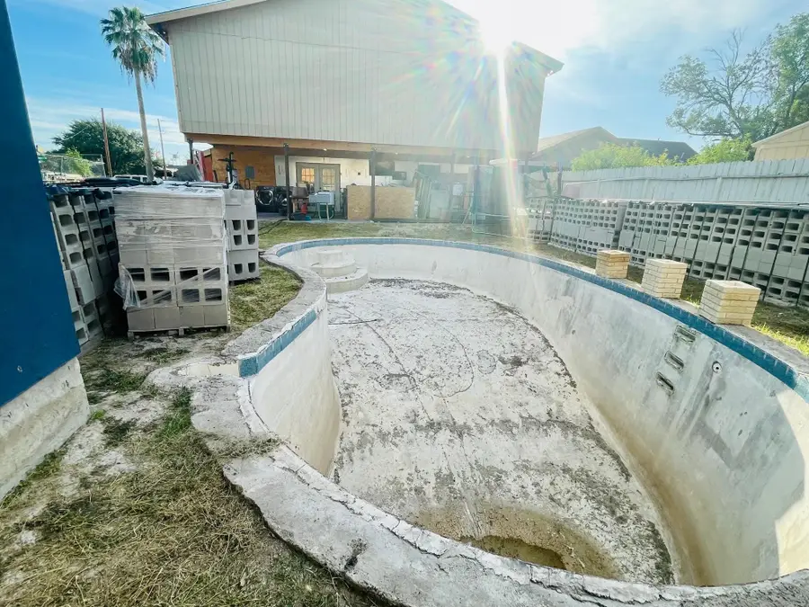 4416 Flores Ave, Laredo, TX 78041 - #3