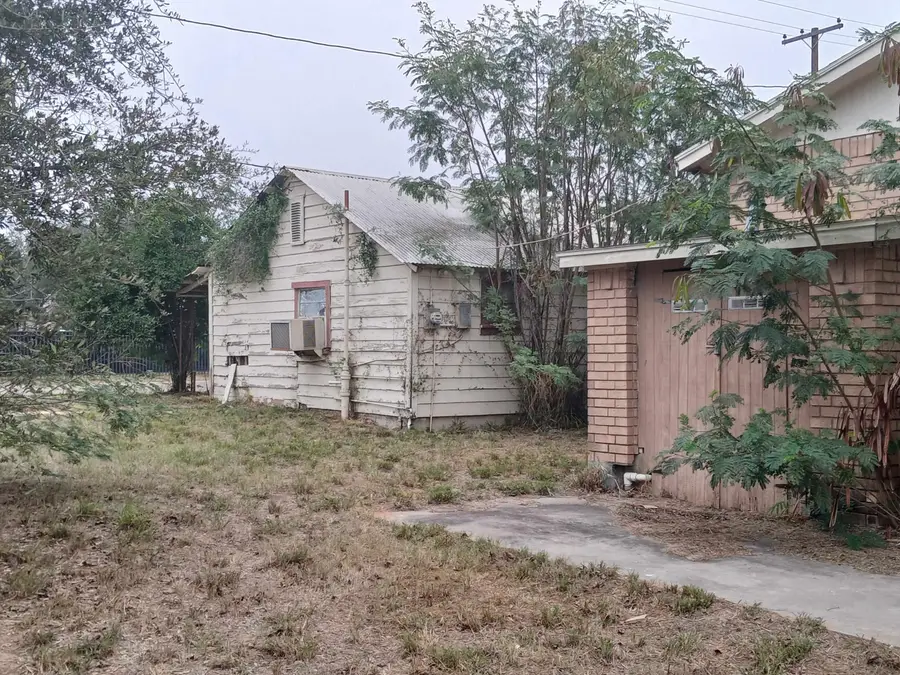 811 N Smith Ave, Hebbronville, TX 78361 - Image #3