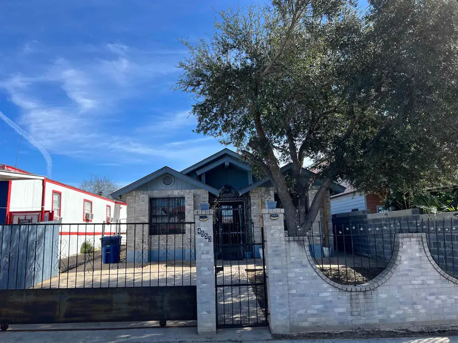 4553 Hachar Ln, Laredo, TX 78046 - #2