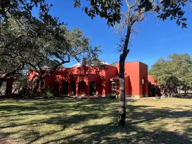 200 CR 7721, Natalia, TX 78059 - Image #2