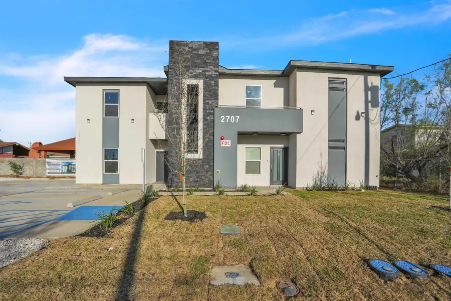 2707 Sanders Ave, Laredo, TX 78040 - #2