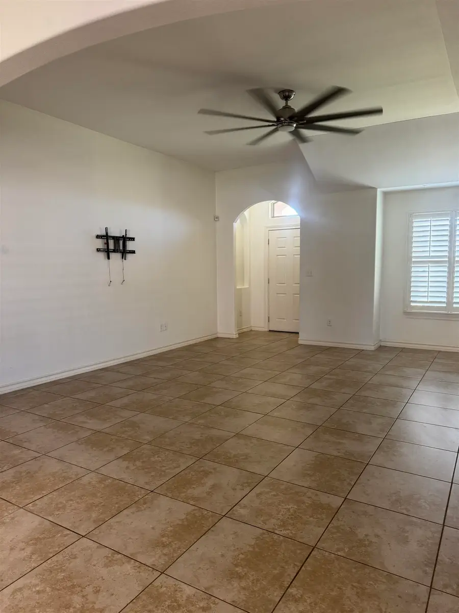 212 Sandhill Oak Dr, Laredo, TX 78045 - #3