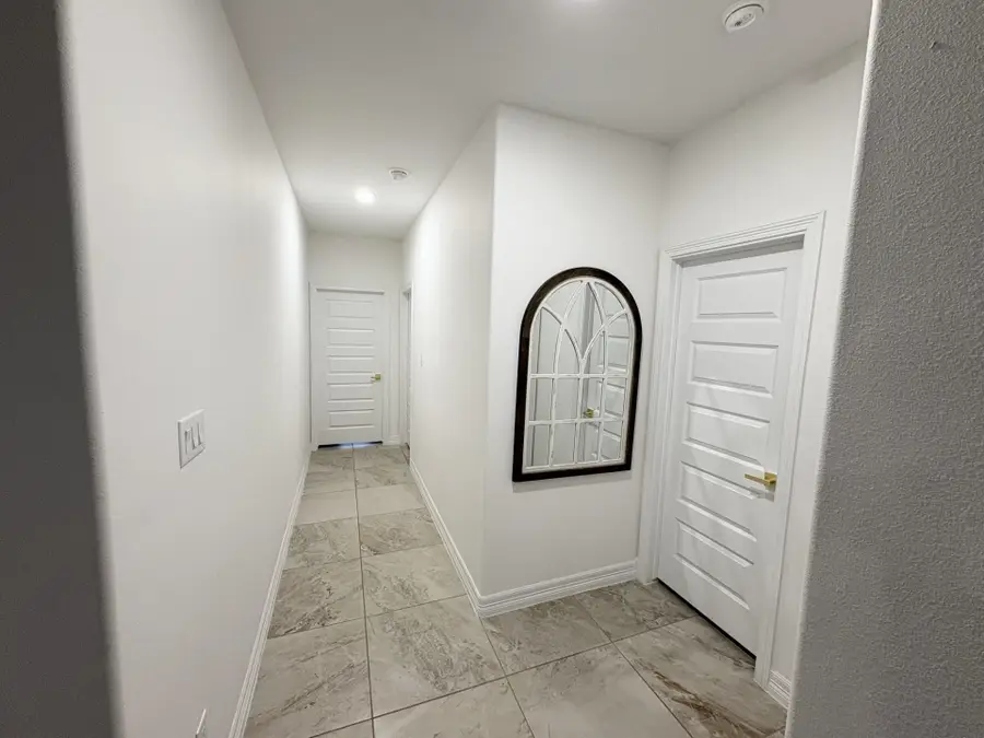 1508 Hebilla Ln., Laredo, TX 78046-2243 - #3